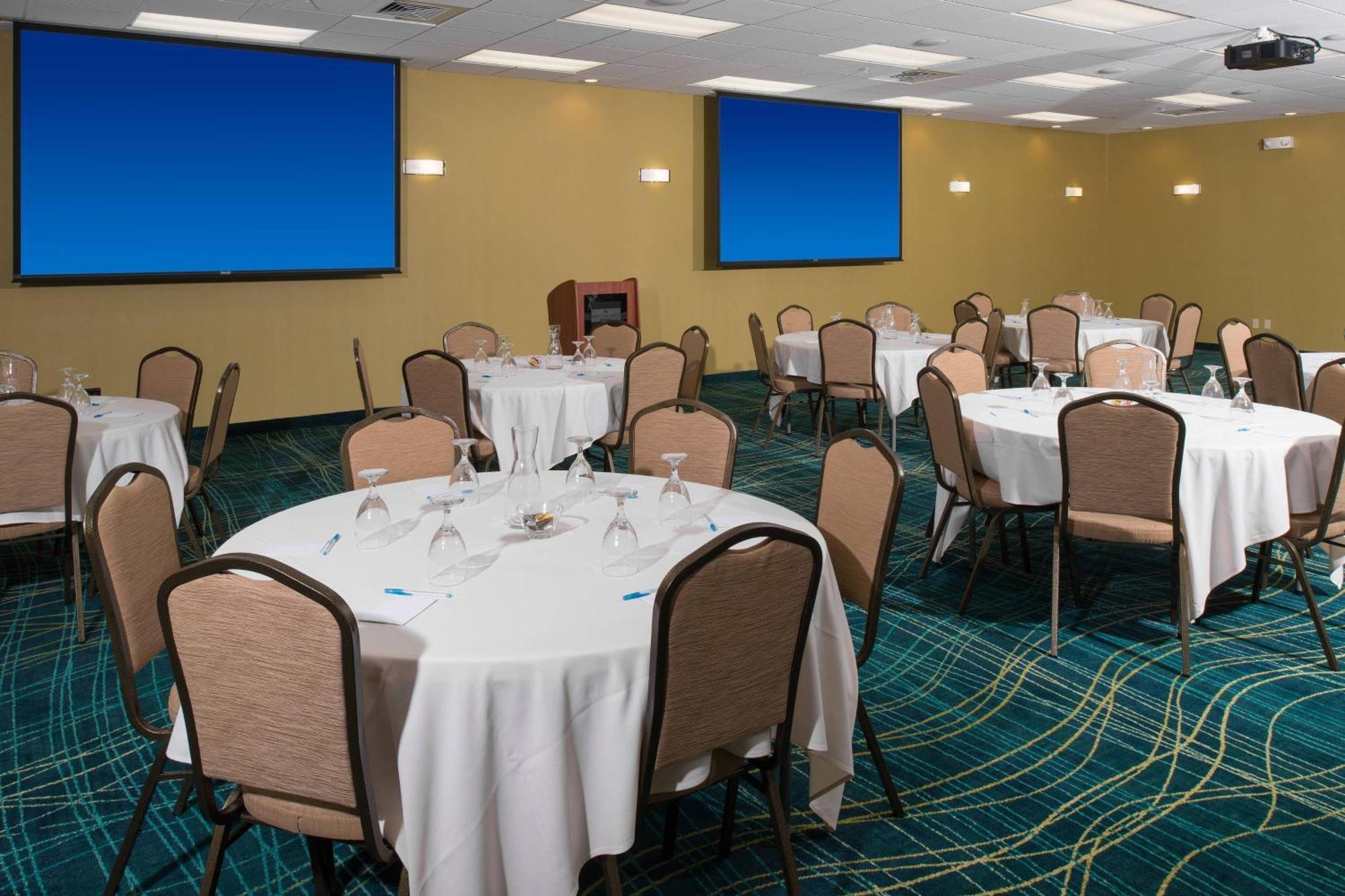 Springhill Suites By Marriott Wichita Airport Exterior foto
